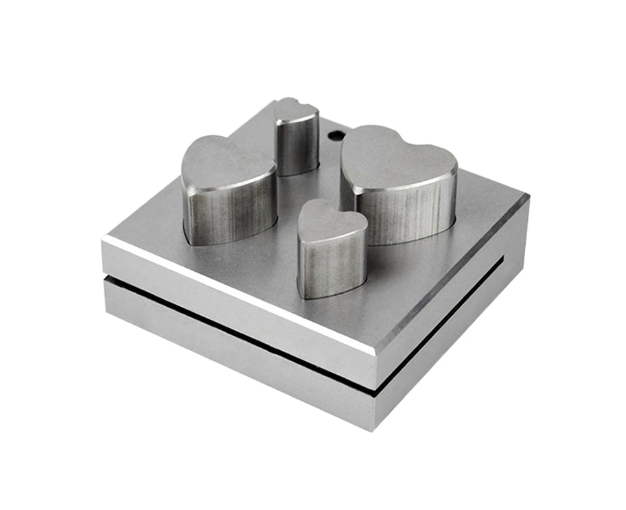 4-piece steel heart shaped disc cutter set with sizes 11 to 25 mm for jewelry making
