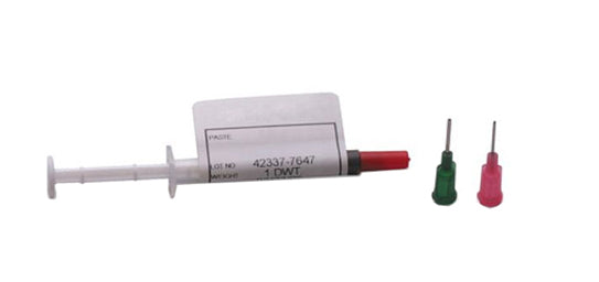 Yellow Plumb Gold Soldering Paste 14K soft in syringe with green and pink applicator tips for precise jewelry soldering