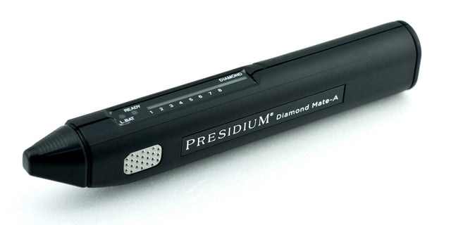 Presidium Diamondmate Tester handheld device for quick diamond authenticity verification with thermal conductivity testing.