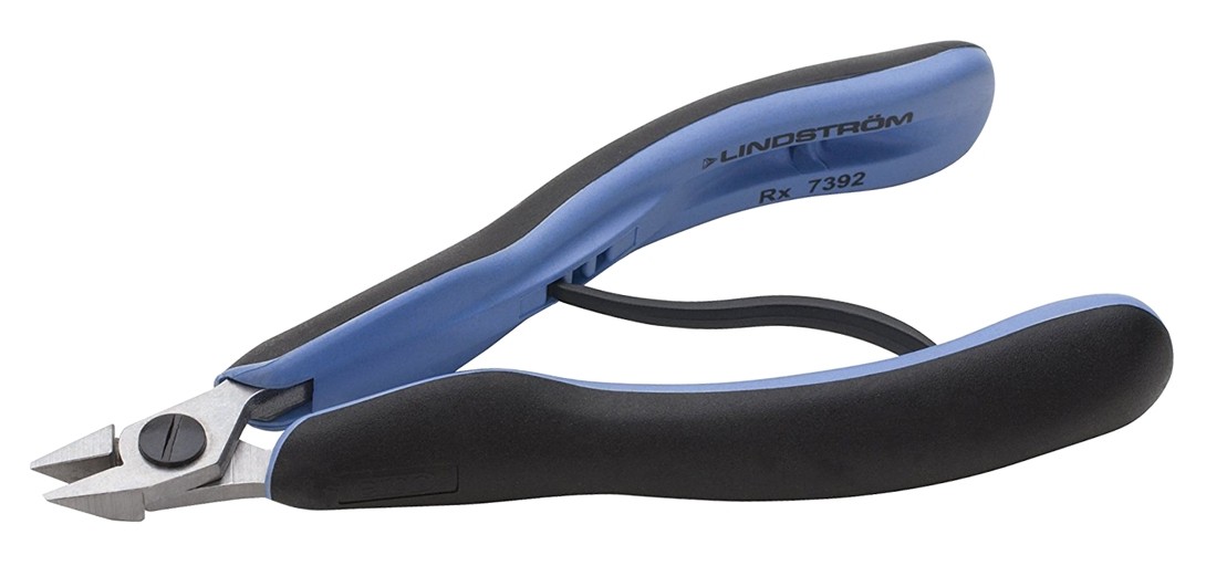 Lindstrom Stubby Angled Flat Nose Pliers