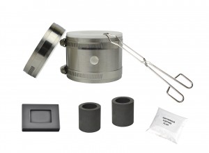 Deluxe Mini Pro Kiln Propane Furnace Kit with 2 Oz Graphite Mold and Accessories